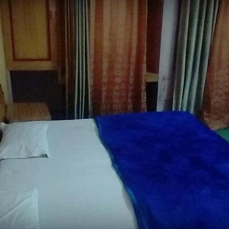 New Crown Hotel Indore Zewnętrze zdjęcie
