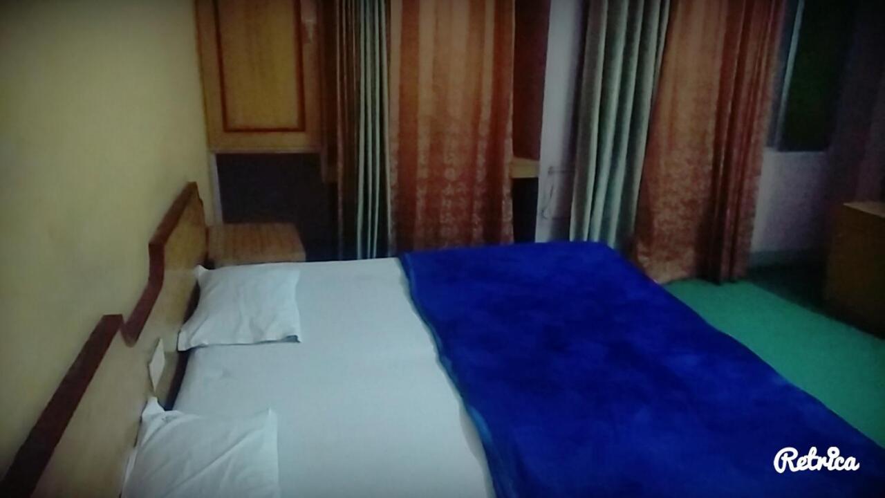 New Crown Hotel Indore Zewnętrze zdjęcie
