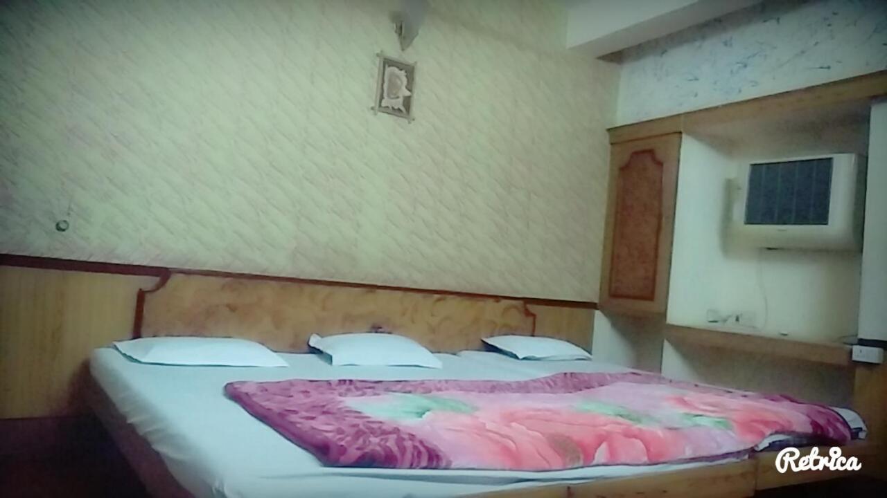 New Crown Hotel Indore Zewnętrze zdjęcie