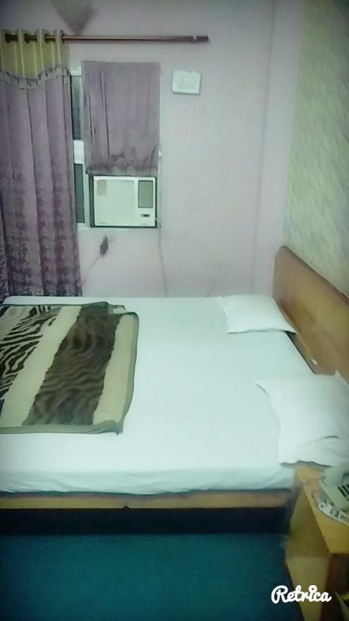 New Crown Hotel Indore Zewnętrze zdjęcie